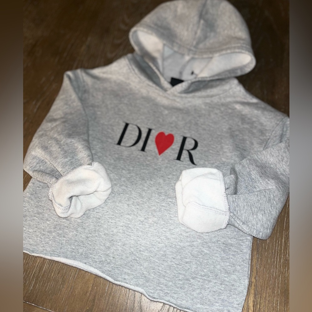 Youth size 6.  CROP Di<3r sweatshirt . NWT Valentines Day